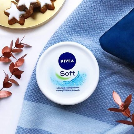 Nivea Soft Cream, 200ml Lightweight Moisturizing Cream for Face, Hands & Body with Jojoba Oil & Vitamin E