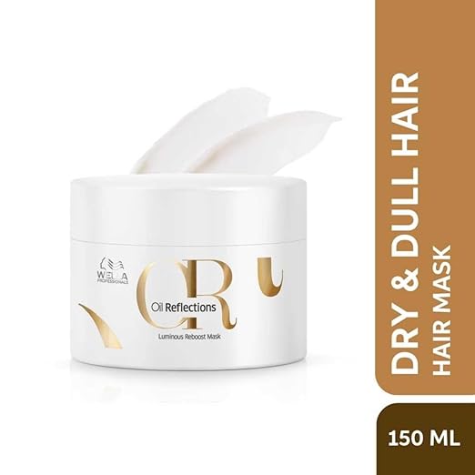 Close-up of Wella Oil Reflections Reboost Mask creamy texture
