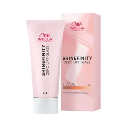 Wella Professionals Shinefinity 07/39 Chroma Gold Zero Lift Glaze Hair Colour, 60ml | Demi-Permanent Hair Colour