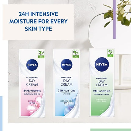 Nivea Oil Free Moisturising Day Cream, 50ml - Lightweight Daily Face Moisturiser for Oily & Combination Skin