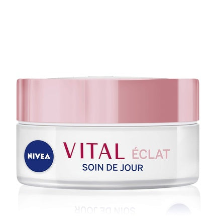 Nivea Vital Shine Day Care for Mature Skin, 50ml Hydrating Face Cream for Radiant-Looking Skin