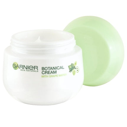 Garnier Skin Naturals Botanical Cream 48H Moisturizer with Grape Extract for Normal & Combination Skin, 50ml