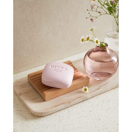 Nivea Naturally Clean Radiant Skin Solid Facial Cleanser, 75g Cleansing Bar for Bright & Refreshed Skin
