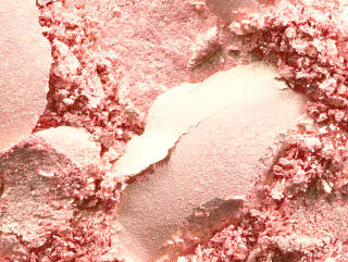 M.A.C Extra Dimension Skinfinish - Beaming Blush, 9gm