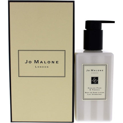 Jo Malone London English Pear & Freesia Body & Hand Lotion for Unisex, 250ml (8.5oz) – Luxurious Hydrating Lotion with Fruity Floral Fragrance