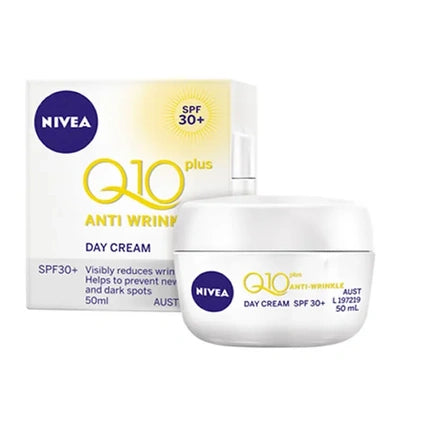 Nivea Q10 Anti-Wrinkle & Age Spot Day Cream SPF 30, 50ml - Daily Firming Face Moisturiser with Coenzyme Q10